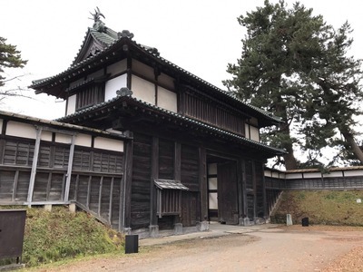 北の郭北門（亀甲門）の写真