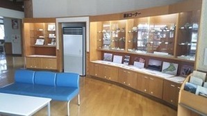 大森勝山遺跡の出土品展示コーナー