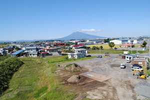 整備前のエントランスエリア（2015年、南から）